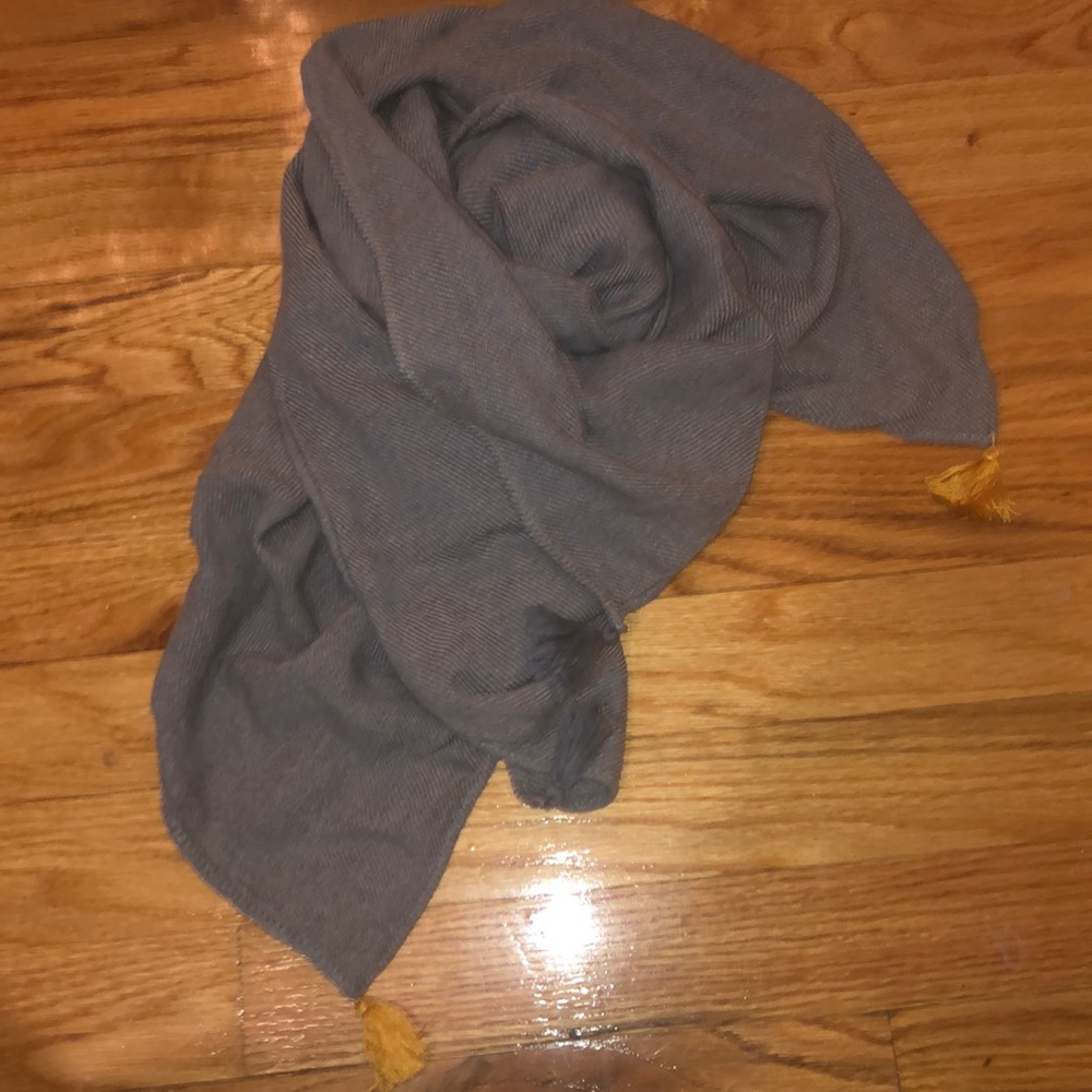 Zara scarf